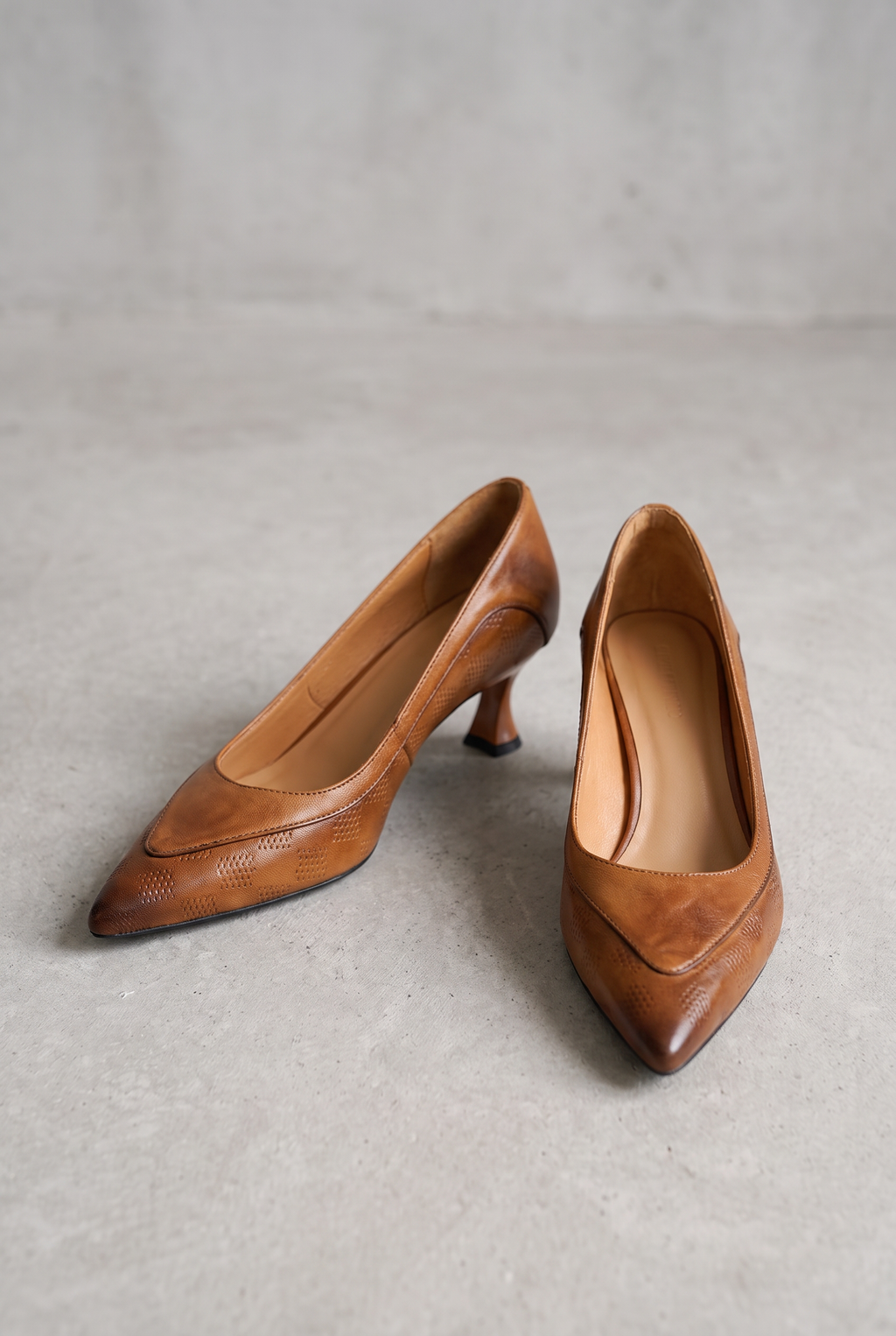 Classic Pointed Premium Heels