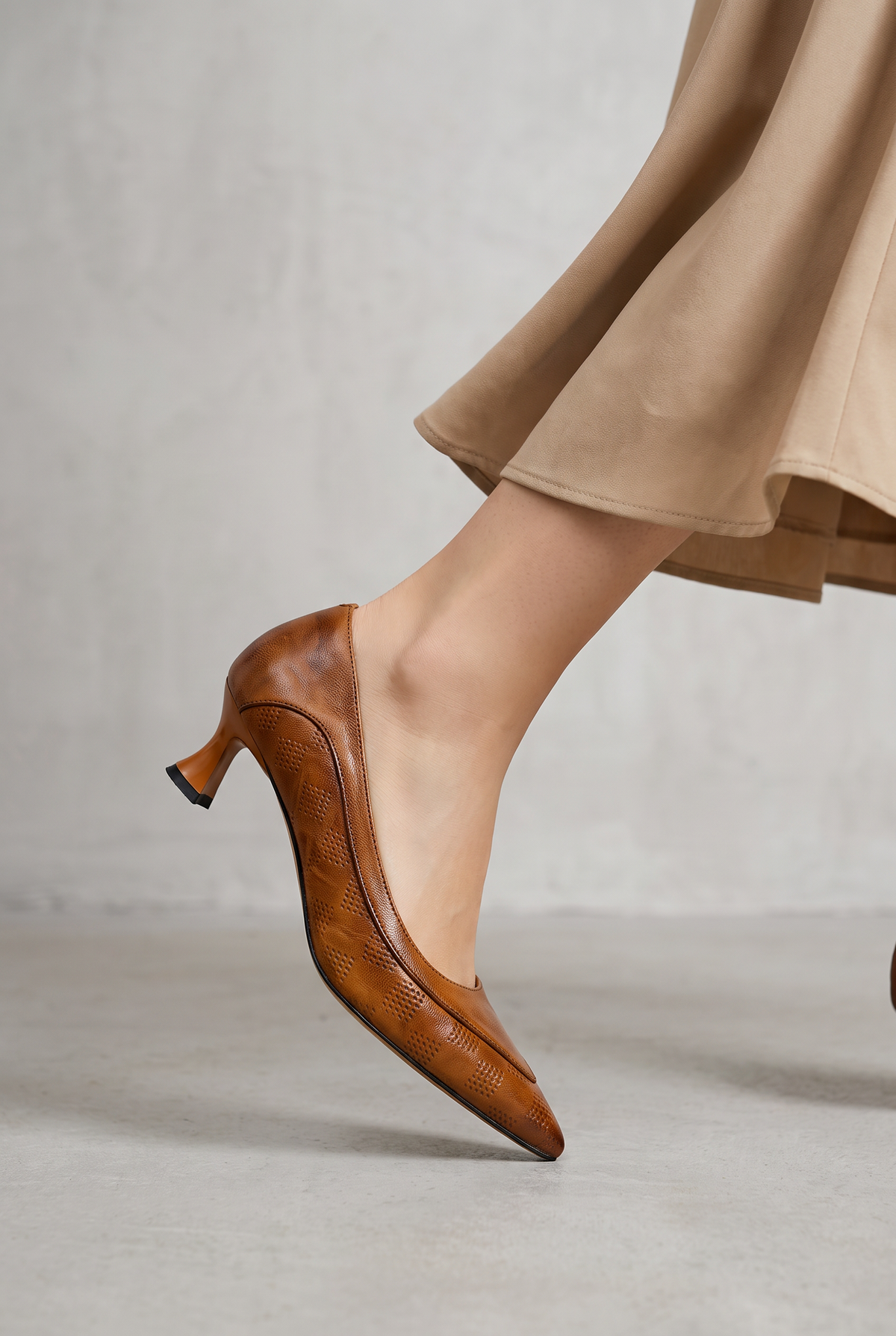 Classic Pointed Premium Heels