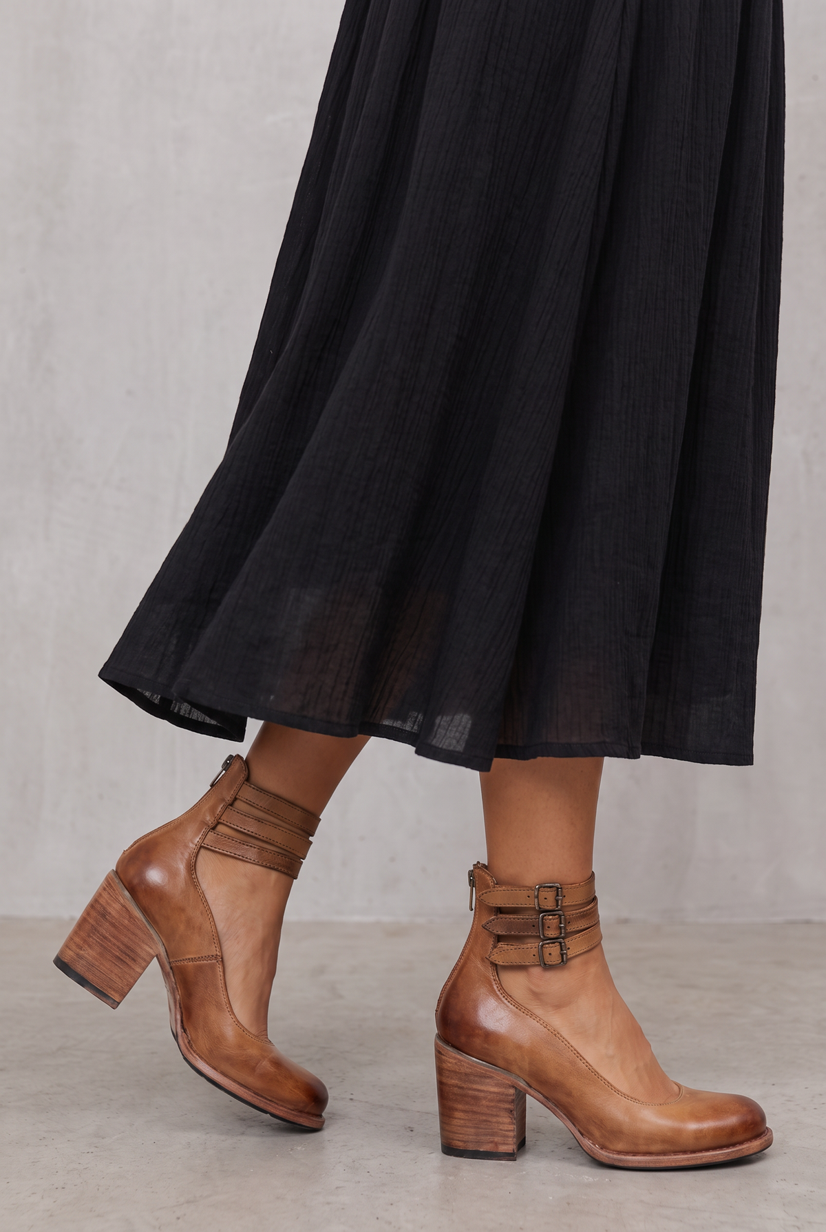 Comfortable Classic Strap Heels