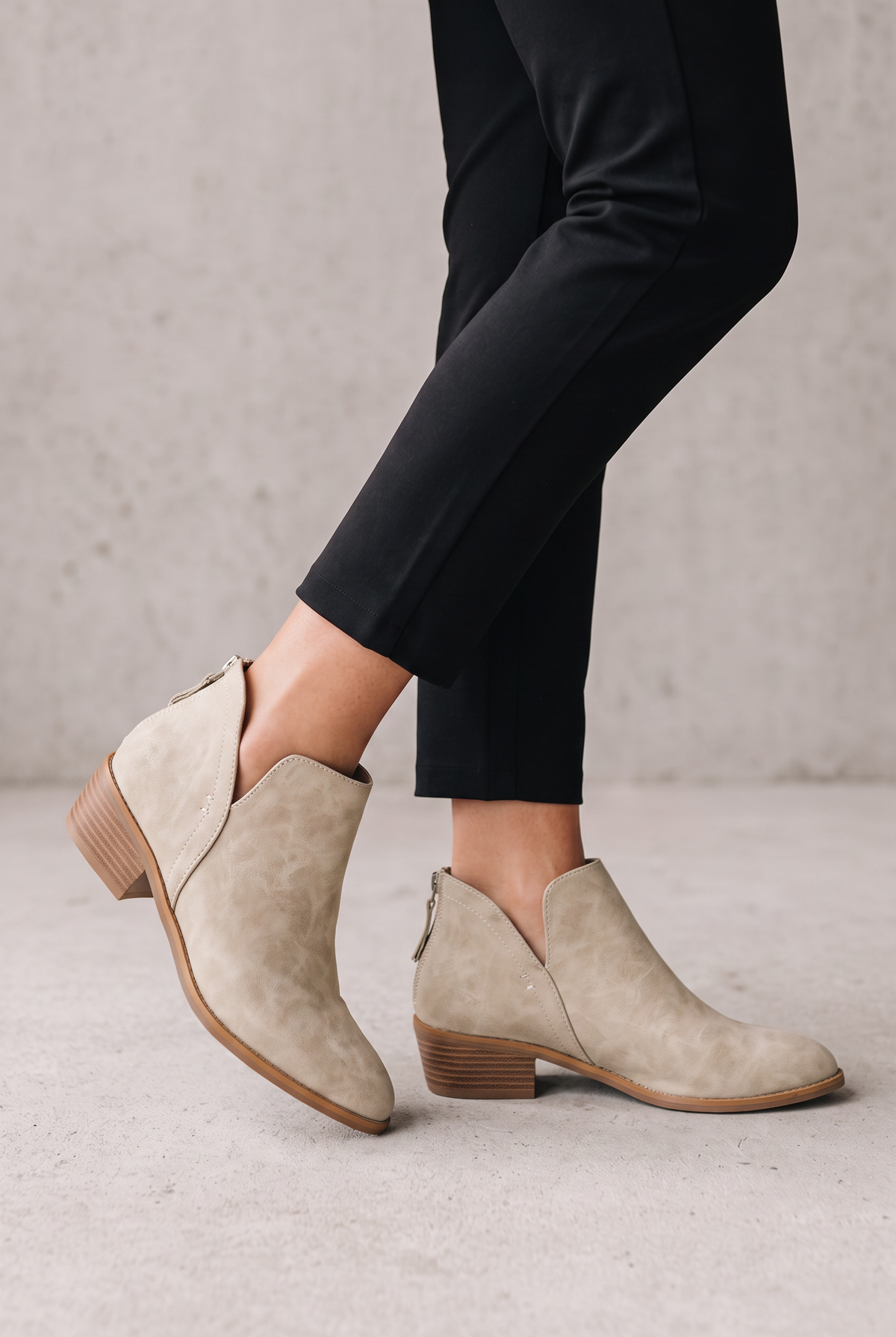 Elegant Everyday Ankle Boots For Women - Beige