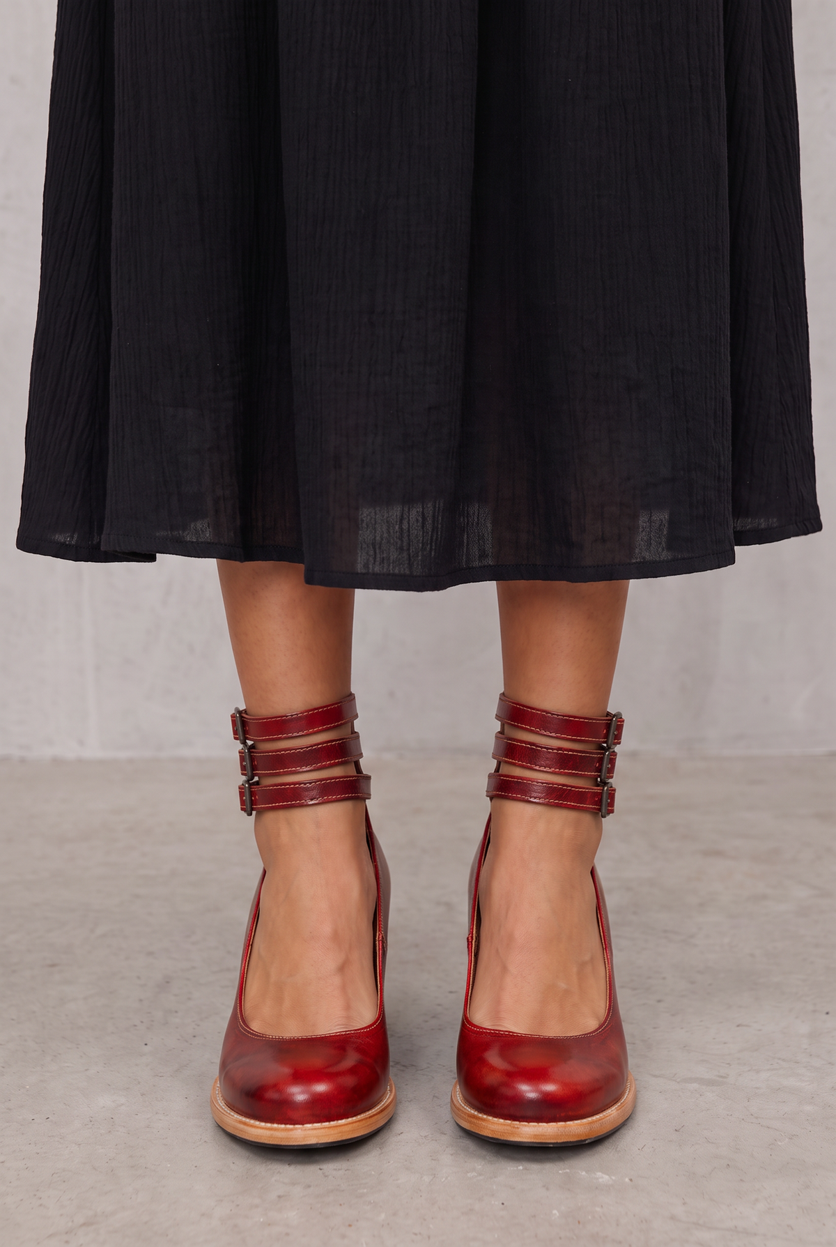 Comfortable Classic Strap Heels - Red