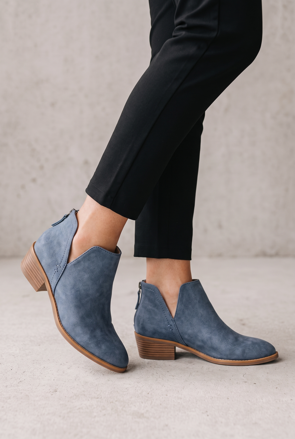 Elegant Everyday Ankle Boots For Women - Blue