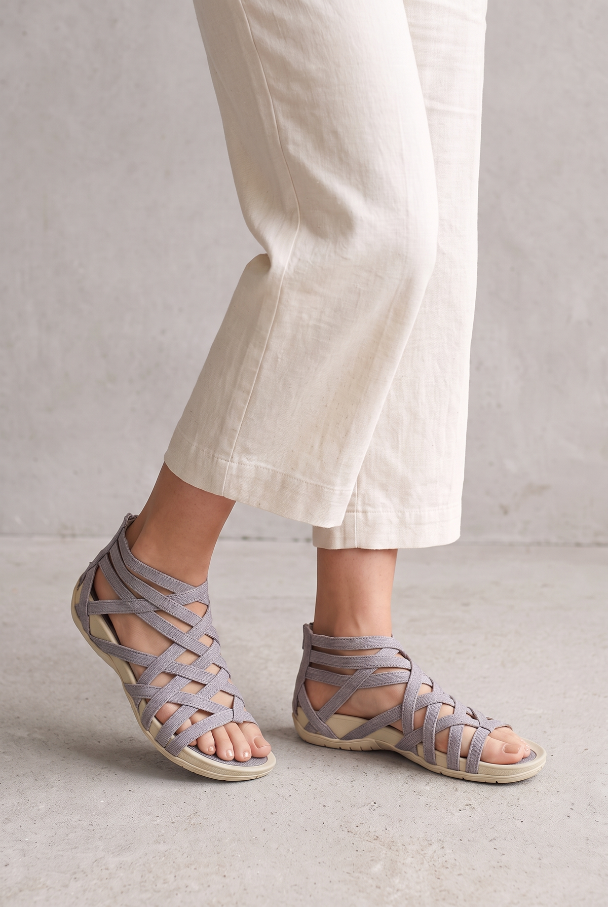 Leopard Strappy Elastic Flat Sandals For Women - Grey
