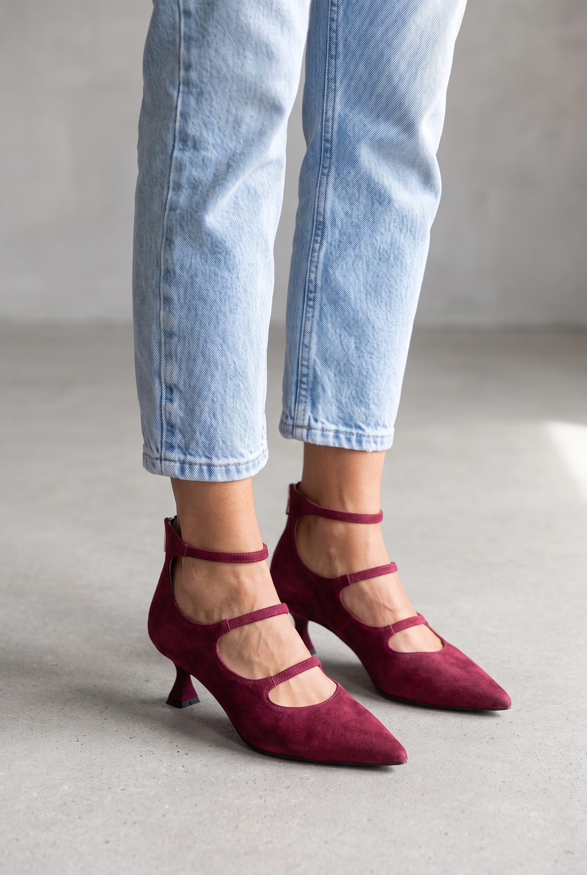 Decollete With Straps And Low Heel