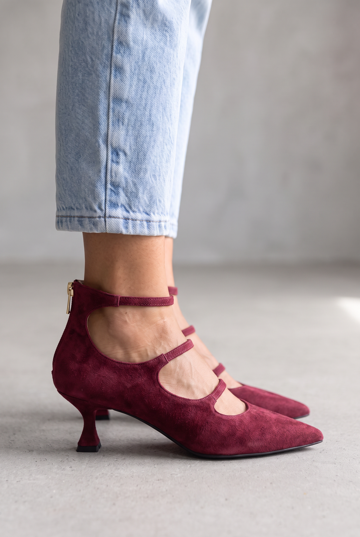 Decollete With Straps And Low Heel